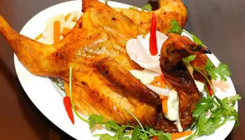 Hình ảnh Gà ta nướng lu