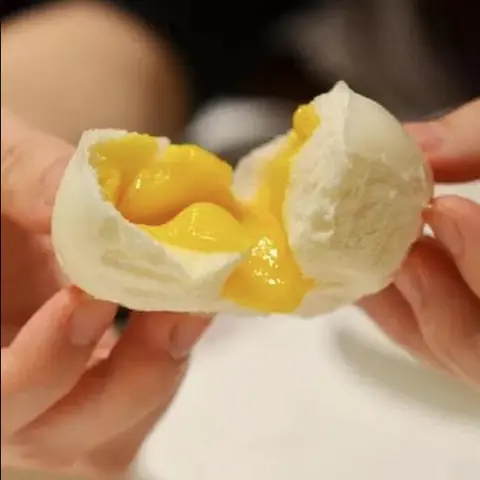 Hình ảnh Bánh bao kim sa