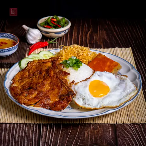 Hình ảnh Cơm Tấm Sườn Đặc Biệt
