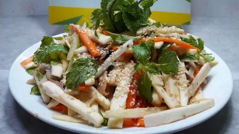 Hình ảnh Gỏi củ hũ dừa chay