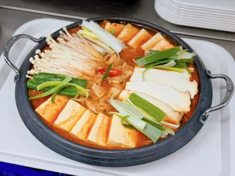 Hình ảnh Lẩu kim chi - 2 cơm