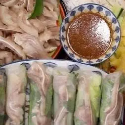 Hình ảnh Gỏi cuốn lỗ tai heo