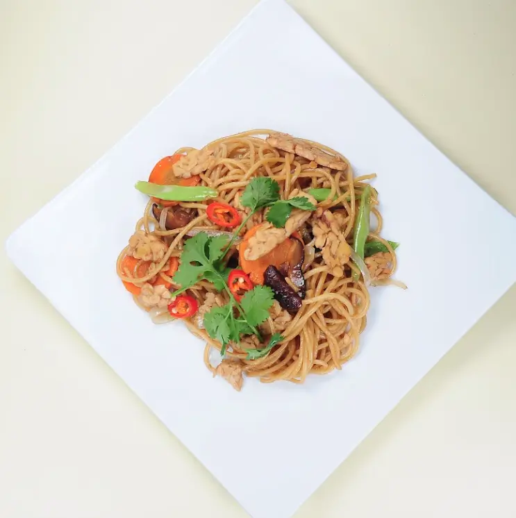 Hình ảnh Mì Xào Tempeh Tương Đen