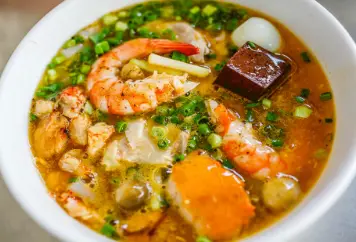 Hình ảnh Bánh canh cua đầy đủ