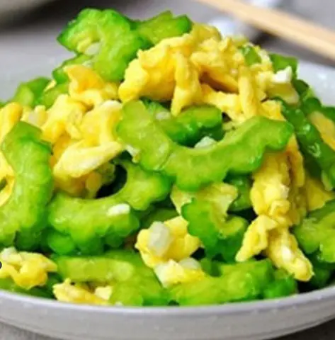 Hình ảnh Trứng xào khổ qua