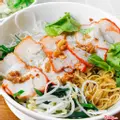 Hình ảnh Hủ tiếu mì xá xíu khô