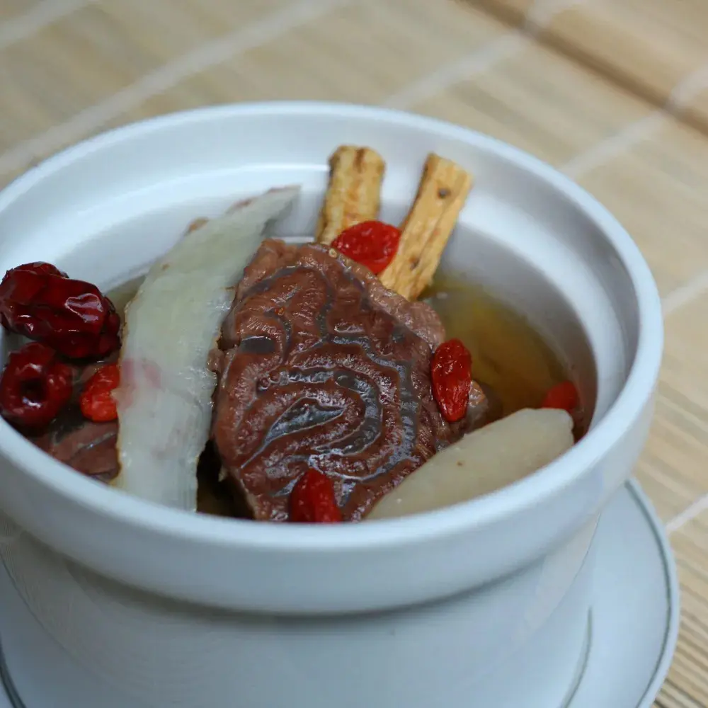 Hình ảnh Canh bắp bò tiềm đảng sâm