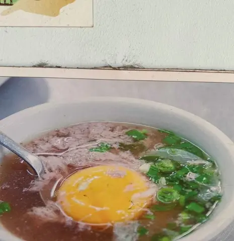 Hình ảnh 2 trứng trần