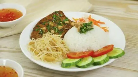 Hình ảnh Cơm sườn bì