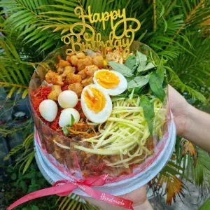 Hình ảnh Bánh tráng trộn sinh nhật