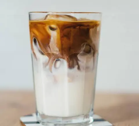 Hình ảnh Sữa tươi cà phê đá