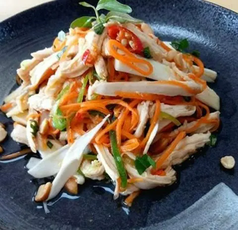 Hình ảnh Gỏi củ hủ dừa khoai môn chay