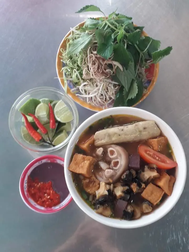 Hình ảnh Canh bún riêu cua đặc biệt