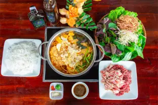 Hình ảnh Lẩu Cua Đồng Hải sản 