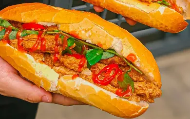 Hình ảnh Bánh mì chả cá