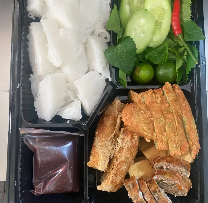 Hình ảnh Bún đậu nem dồi sụn chả cốm