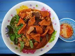 Hình ảnh Phá lấu xào rau muống