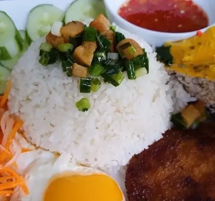 Hình ảnh Cơm sườn bì trứng