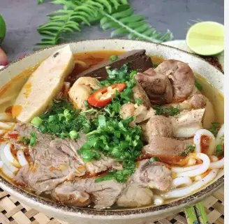 Hình ảnh Bún bò đặc biệt