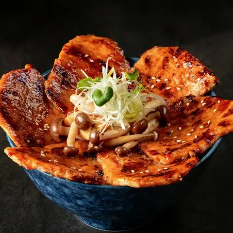 Hình ảnh Cơm ba chỉ heo thượng hạng