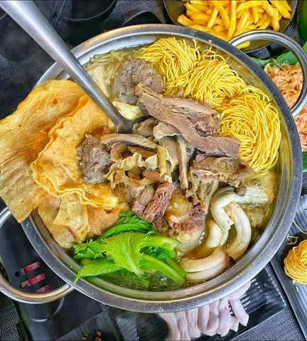 Hình ảnh Lẩu bò thập cẩm