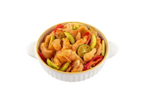 Hình ảnh Chân gà rút xương sốt thái