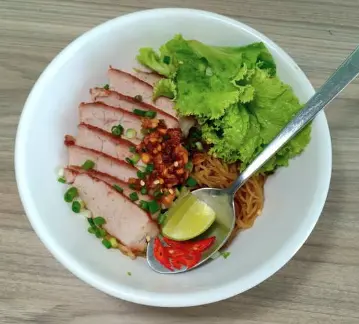 Hình ảnh Hủ tiếu mềm khô xá xíu
