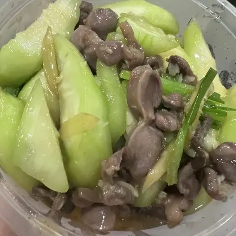 Hình ảnh Mướp xào tim - mề bồ câu