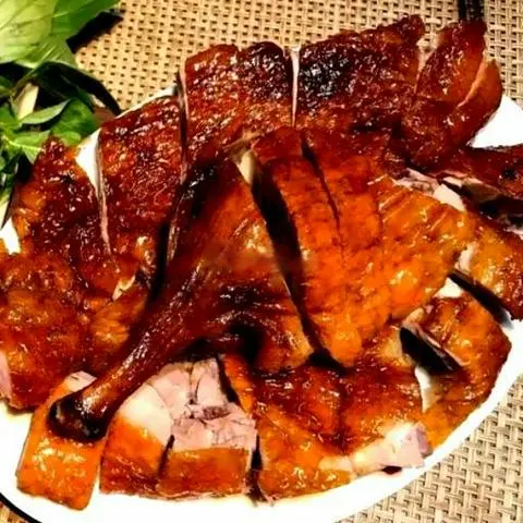 Hình ảnh Vịt nướng mật ong nửa con