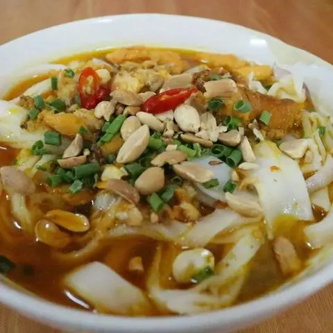 Hình ảnh Mì Quảng heo trứng
