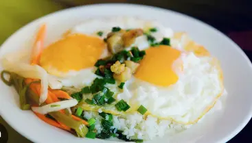 Hình ảnh Cơm trứng ốp la