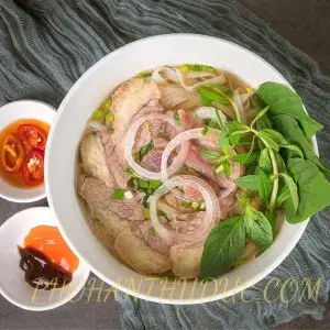 Hình ảnh Phở đặc biệt - nước giải khát
