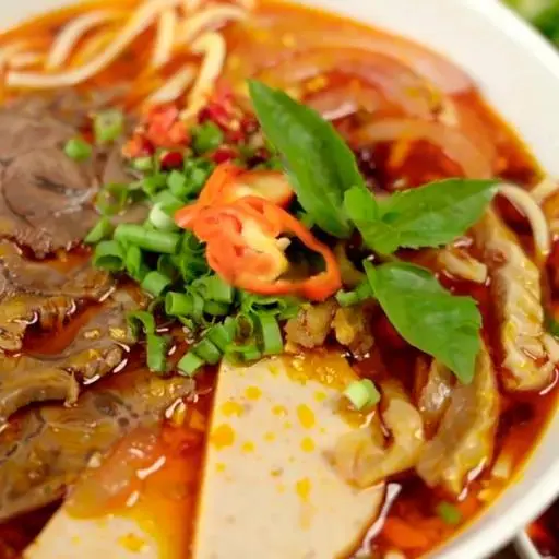 Hình ảnh Bún bò nạm chả