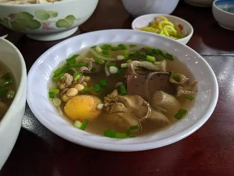 Hình ảnh Cháo lòng dồi trường trứng non