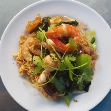Hình ảnh Mì gói xào thập cẩm
