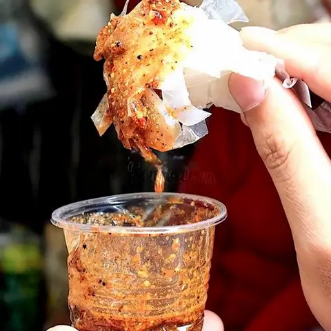 Hình ảnh Bánh tráng chấm lớn - 1 nước chấm thêm - 5 trứng gà - 2 tắc đào