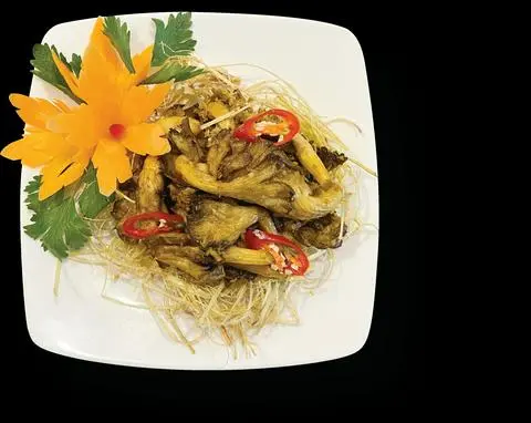 Hình ảnh Nắm bào ngư chiên sả chay