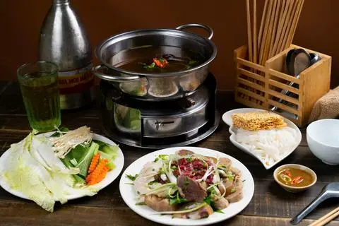 Hình ảnh Lẩu bò nhúng dấm