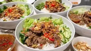 Hình ảnh Bún thịt bò mềm xào