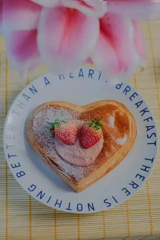 Hình ảnh Strawberry heart