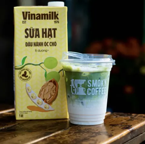 Hình ảnh Matcha sữa hạt óc chó