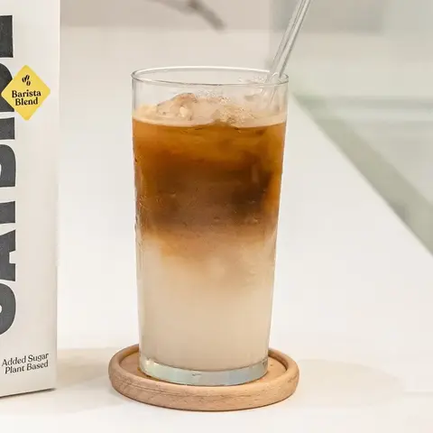 Hình ảnh Oat milk caramel latte