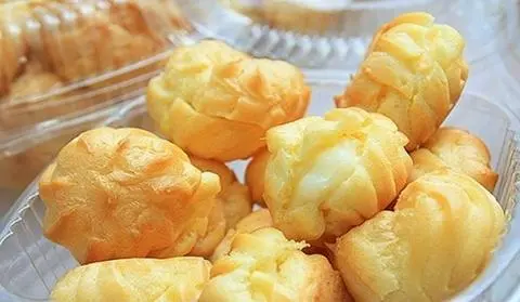 Hình ảnh Bánh su kem tròn