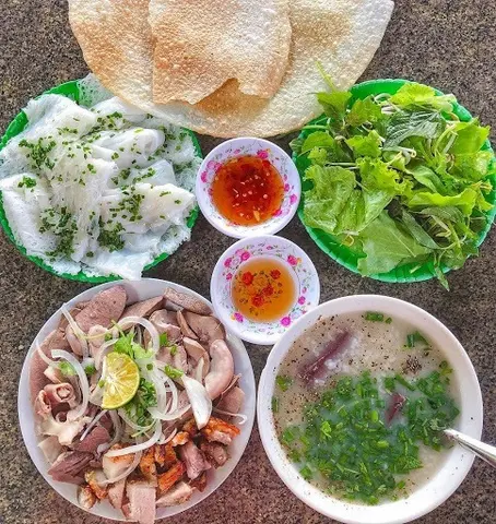 Hình ảnh Bánh hỏi lòng heo - kèm cháo