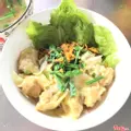 Hình ảnh Hủ tiếu hoành thánh xá xíu khô
