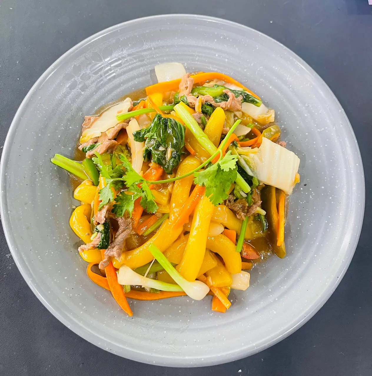 Hình ảnh Nui xào bò