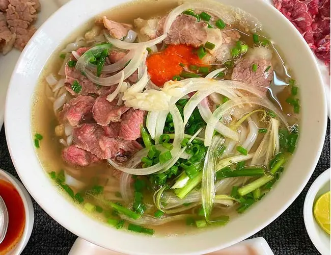 Hình ảnh Phở tái gầu