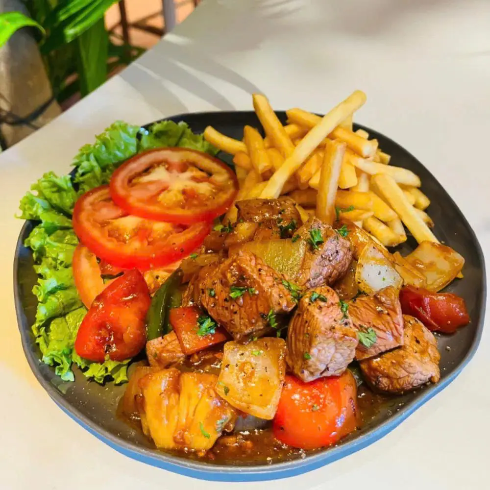 Hình ảnh Bò lúc lắc khoai tây