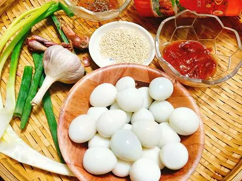 Hình ảnh Trứng cút - 5 trứng