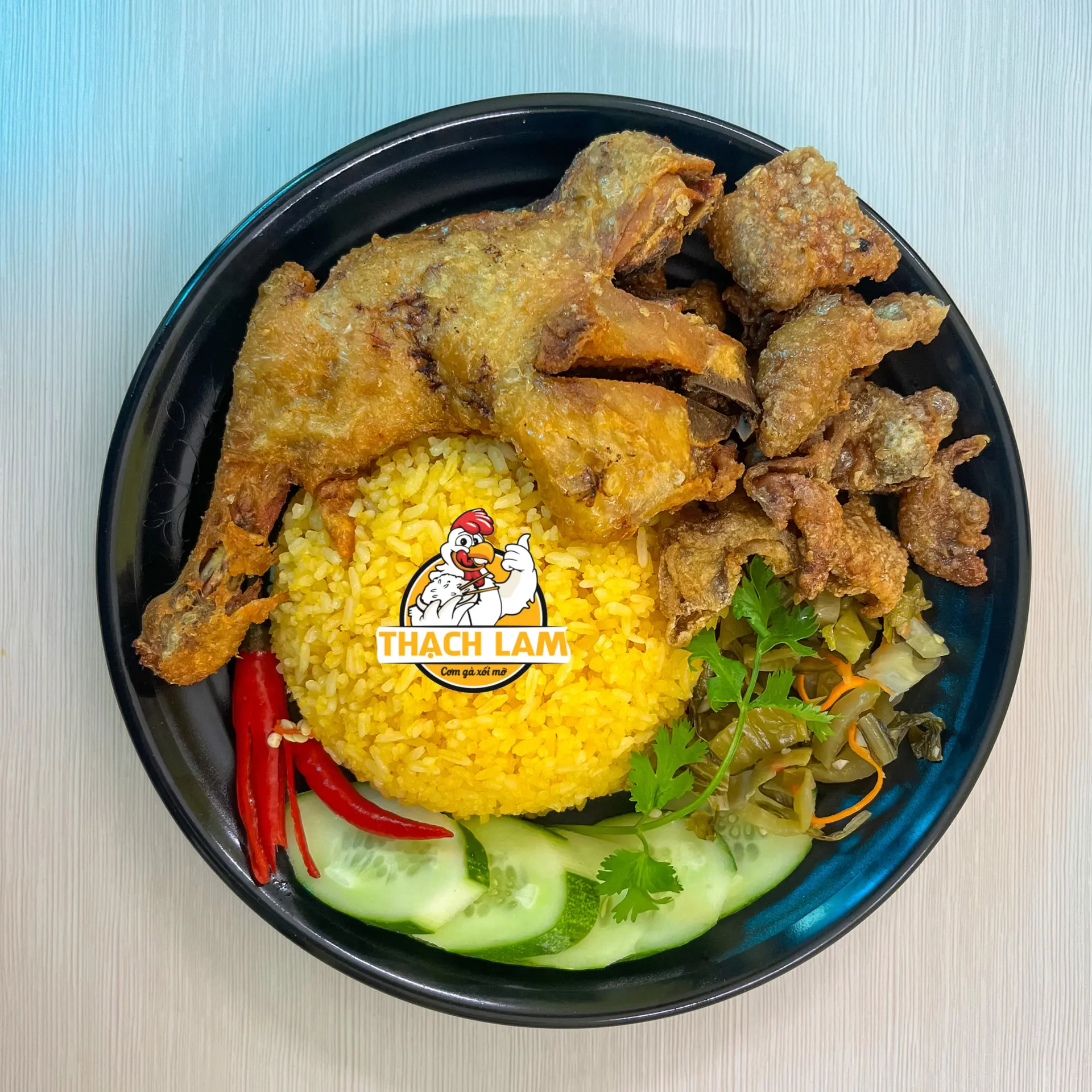 Hình ảnh Cơm đùi gà lớn - da gà
